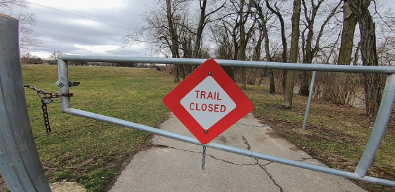 sign showing that a trail is closed